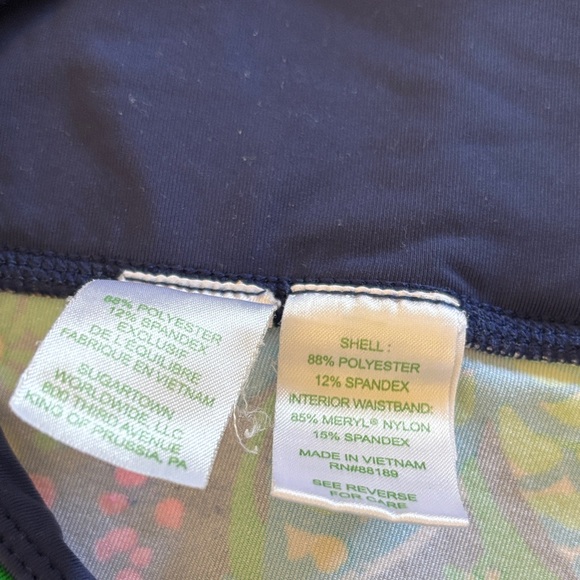 Lilly Pulitzer Take Me To The Sea Cropped Leggings in XL - Picture 3 of 13